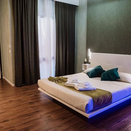 Th Luxury Suite จีอาร์ดีนี นักซอส ภายนอก รูปภาพ